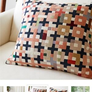 Set of 2 West Elm Crewel Patchwork Pillow Covers (20x20)